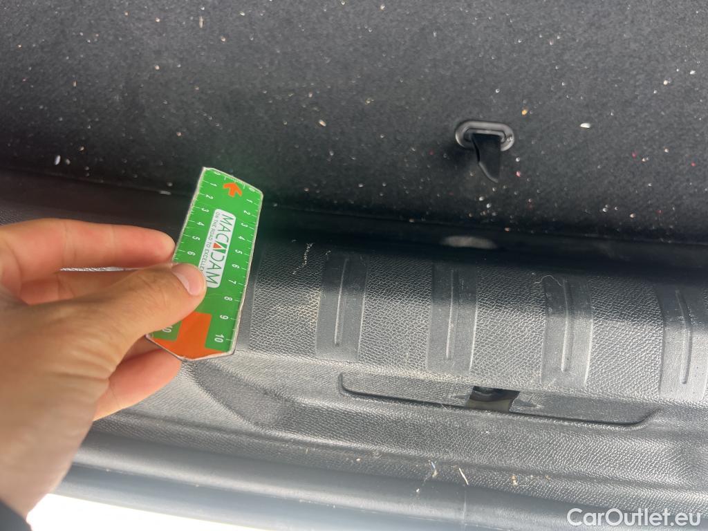  Peugeot  308 PEUGEOT  5p 2G berlina con portón 5p Active 1.6 BlueHDi 73KW (100CV) #25