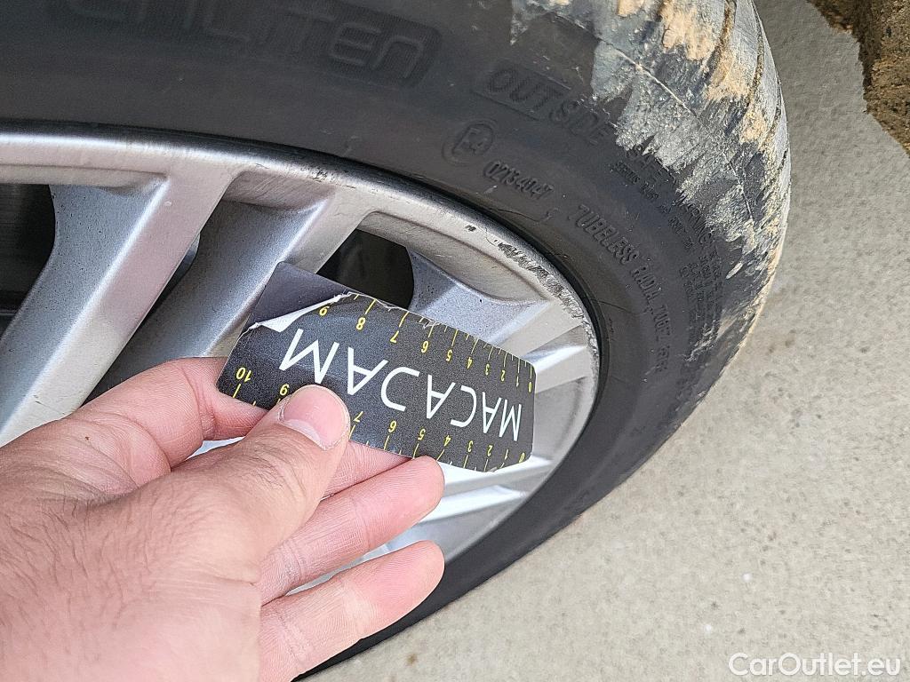  Seat  Leon SEAT León / 2016 / 5P / berlina con portón 2.0 TDI 110kW DSG-7 S&S Xcellence Ed Pl #9