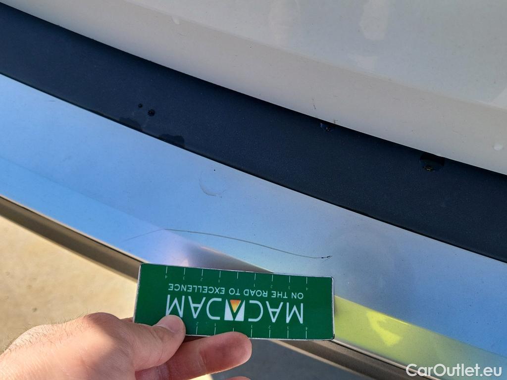  Peugeot  2008 PEUGEOT  / 2019 / 5P / todoterreno Active Pack BlueHDI 81kW (110CV) #15