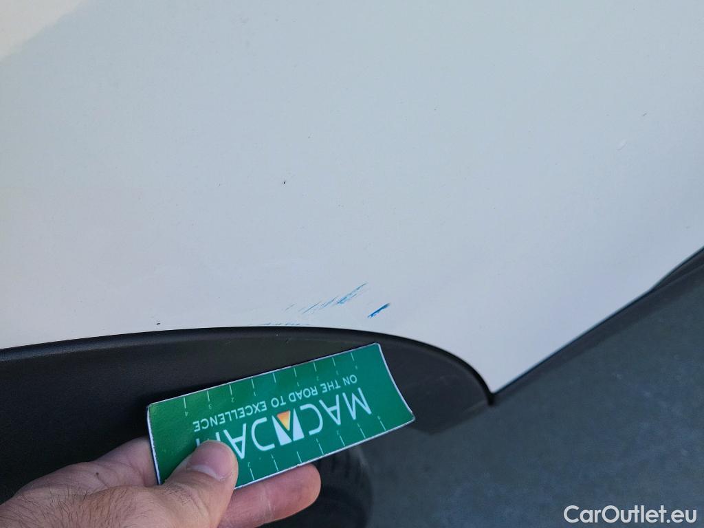  Peugeot  2008 PEUGEOT  / 2019 / 5P / todoterreno Active Pack BlueHDI 81kW (110CV) #7