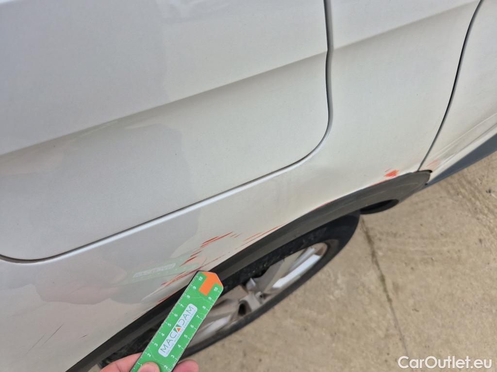  Peugeot  5008 PEUGEOT  / 2020 / 5P / todoterreno 1.2 PureTech 96KW S&S Active Pack EAT8 #9