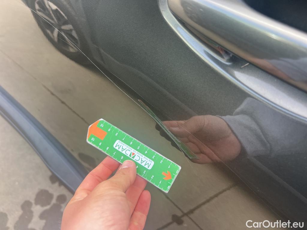  Peugeot  3008 PEUGEOT  / 2016 / 5P / todoterreno 1.5L BlueHDi 96kW (130CV) S&S Active (AC2) #17