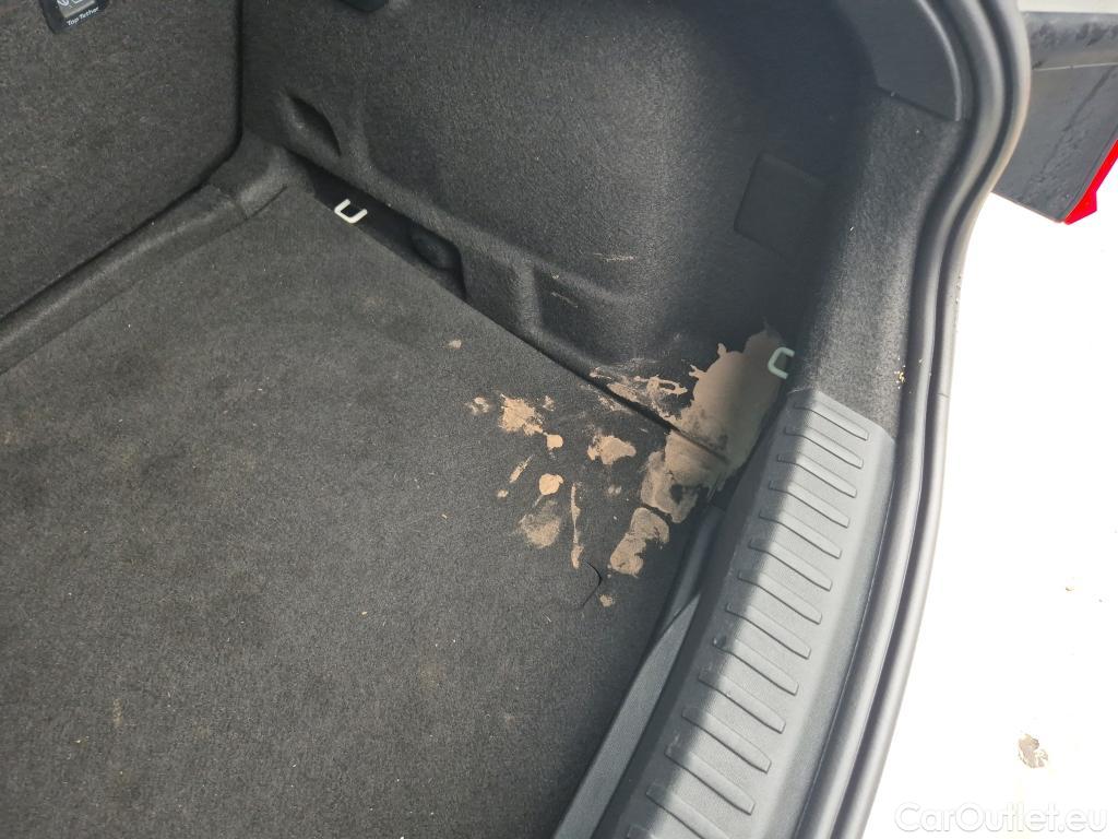  Land Rover  Discovery SEAT Nuevo León / 2020 / 5P / berlina con portón 2.0 TDI 85kW S&S Style Go (AC3) #27