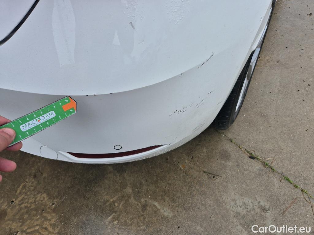  Land Rover  Discovery SEAT Nuevo León / 2020 / 5P / berlina con portón 2.0 TDI 85kW S&S Style Go (AC3) #26