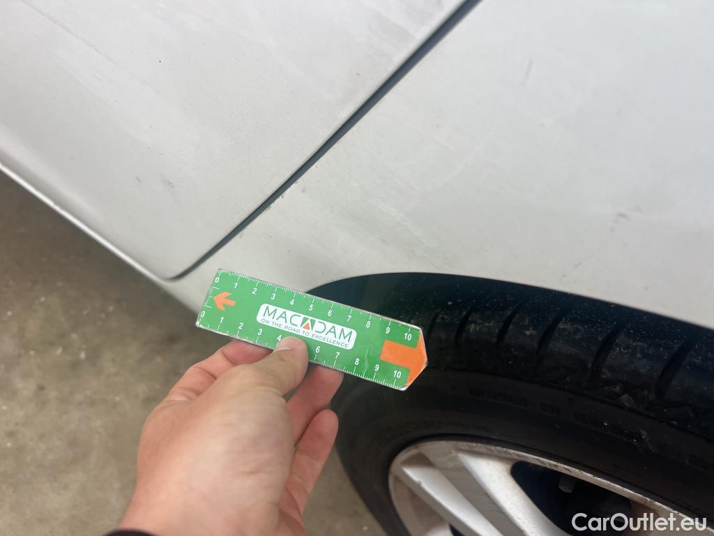  Peugeot  308 PEUGEOT  5p 2G berlina con portón 5p Active 1.6 BlueHDi 73KW (100CV) #11