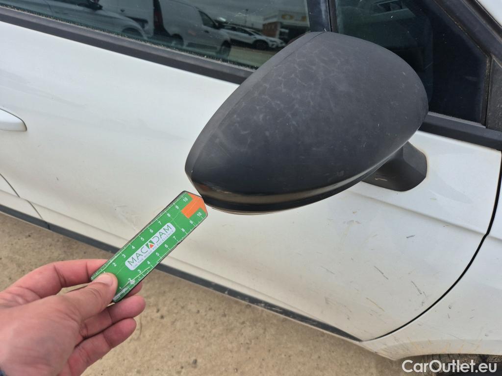  Renault  Clio RENAULT  / 2019 / 5P / berlina con portón Business TCe 67 kW (90CV) #30