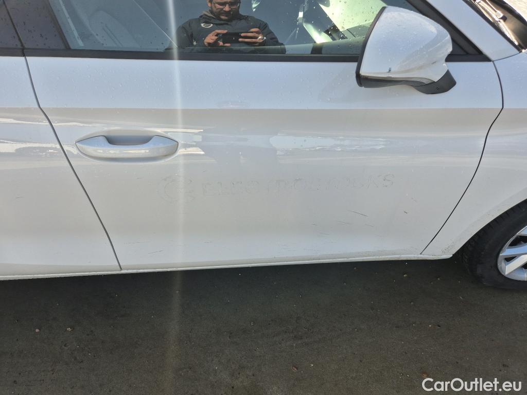  Seat  Leon SEAT Nuevo León / 2020 / 5P / familiar SP 2.0 TDI 85kW Style Go(SP) #10