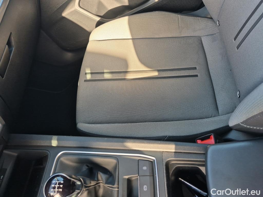  Seat  Leon SEAT Nuevo León / 2020 / 5P / familiar SP 2.0 TDI 85kW Style Go(SP) #42