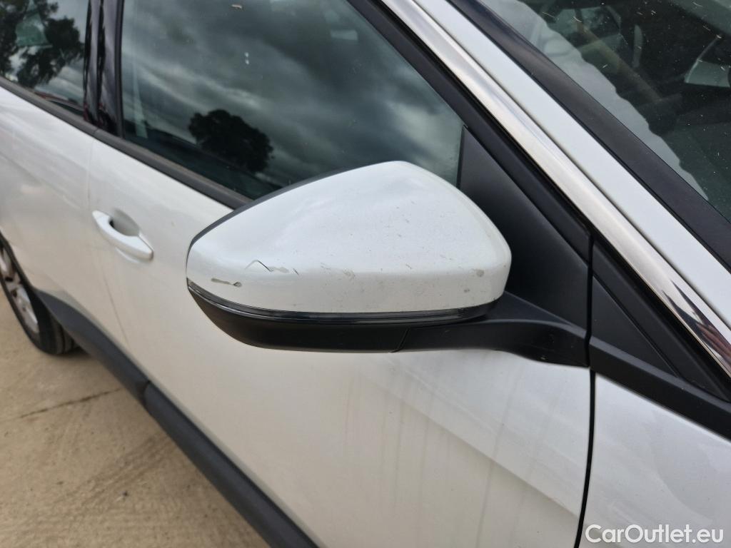  Peugeot  5008 PEUGEOT  / 2020 / 5P / todoterreno 1.2 PureTech 96KW S&S Active Pack EAT8 #31