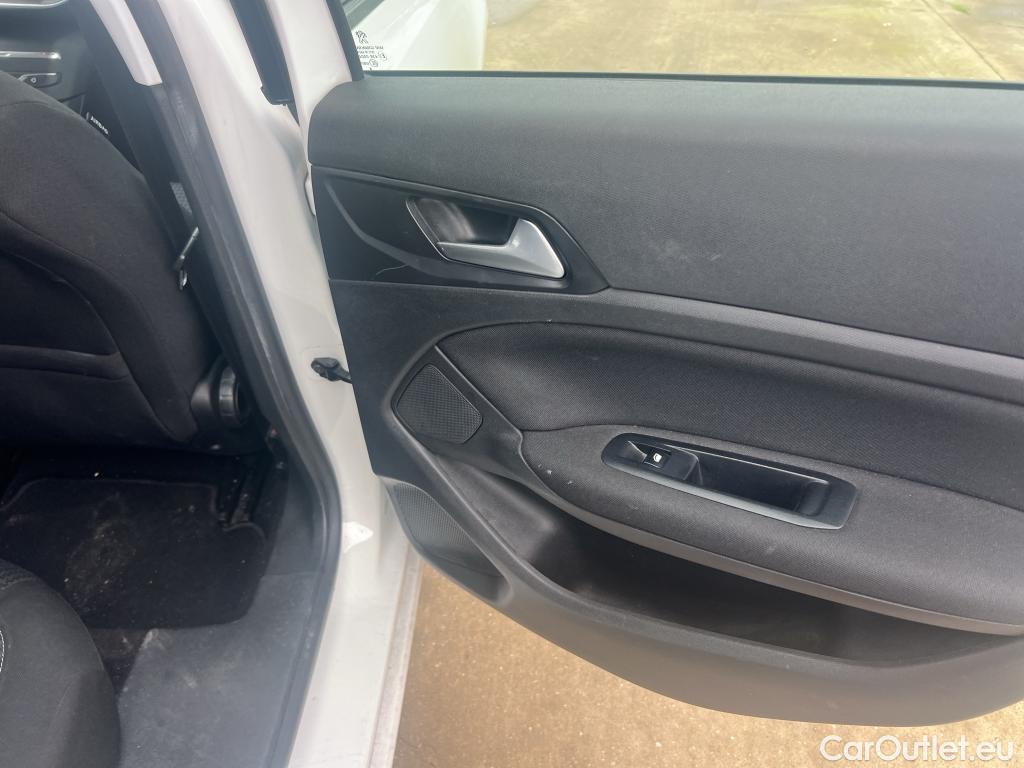  Peugeot  308 PEUGEOT  5p 2G berlina con portón 5p Active 1.6 BlueHDi 73KW (100CV) #28