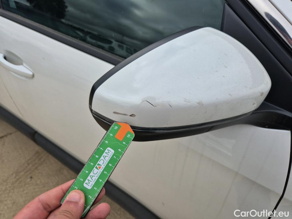  Peugeot  5008 PEUGEOT  / 2020 / 5P / todoterreno 1.2 PureTech 96KW S&S Active Pack EAT8 #32