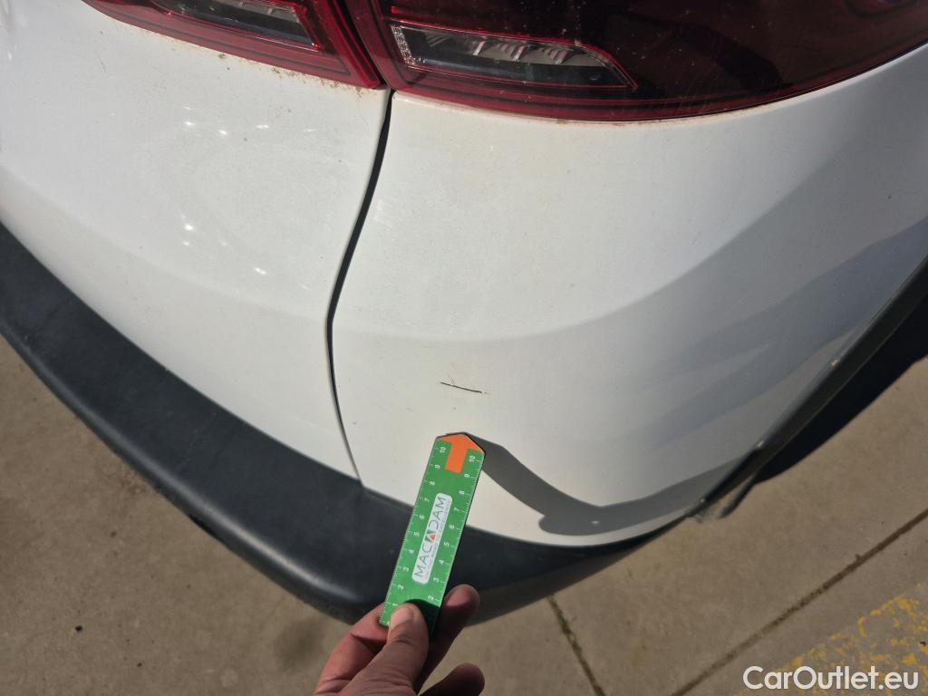  Peugeot  2008 PEUGEOT  / 2016 / 5P / todoterreno Signature BlueHDi 100 S&S 5 Vel. MAN #32