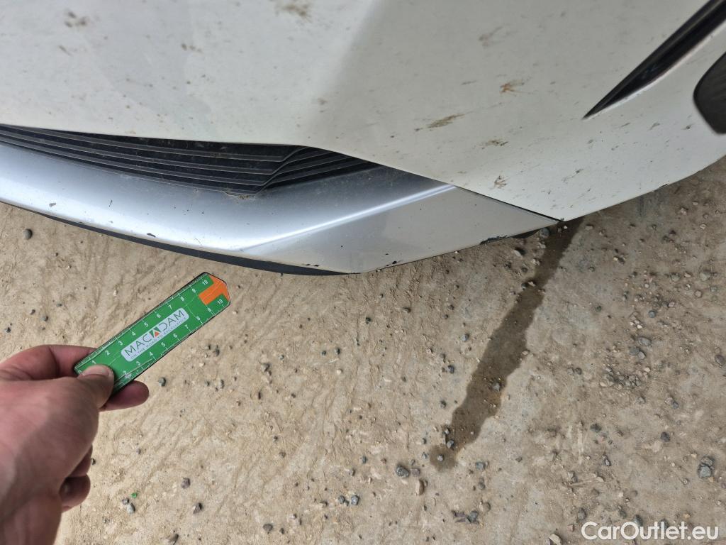  Peugeot  5008 PEUGEOT  / 2020 / 5P / todoterreno 1.2 PureTech 96KW S&S Active Pack EAT8 #24