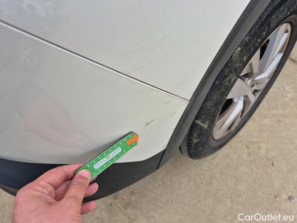  Peugeot  5008 PEUGEOT  / 2020 / 5P / todoterreno 1.2 PureTech 96KW S&S Active Pack EAT8 #34