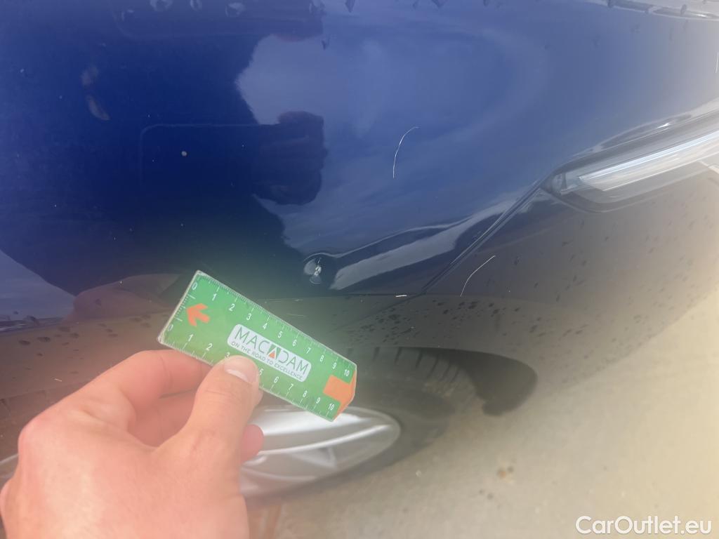  Volkswagen  Golf  VOLKSWAGEN / 2020 / 5P / berlina con portón Life 2.0 TDI 85kW (115CV) #10