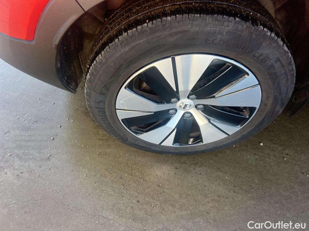  Volvo  XC 40 VOLVO XC40 / 2017 / 5P / todoterreno 1.5 T4 Twin Recharge Inscription Ex Auto #9