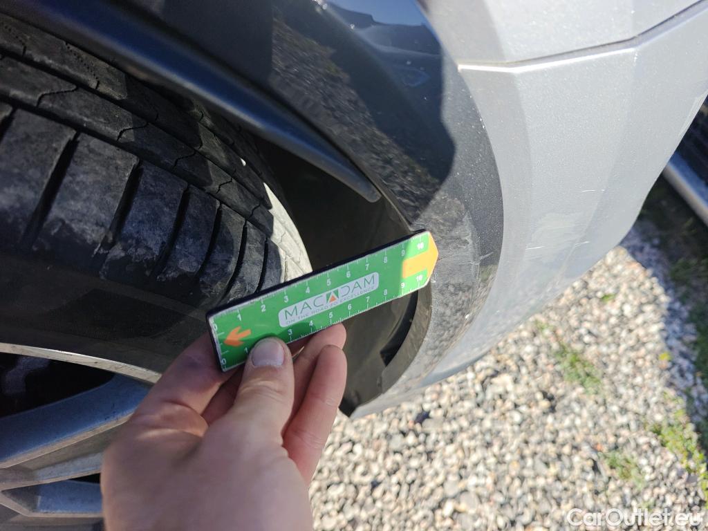  Audi  Q2 AUDI  / 2016 / 5P / todoterreno Design 35 TDI 110kW (150CV) #35