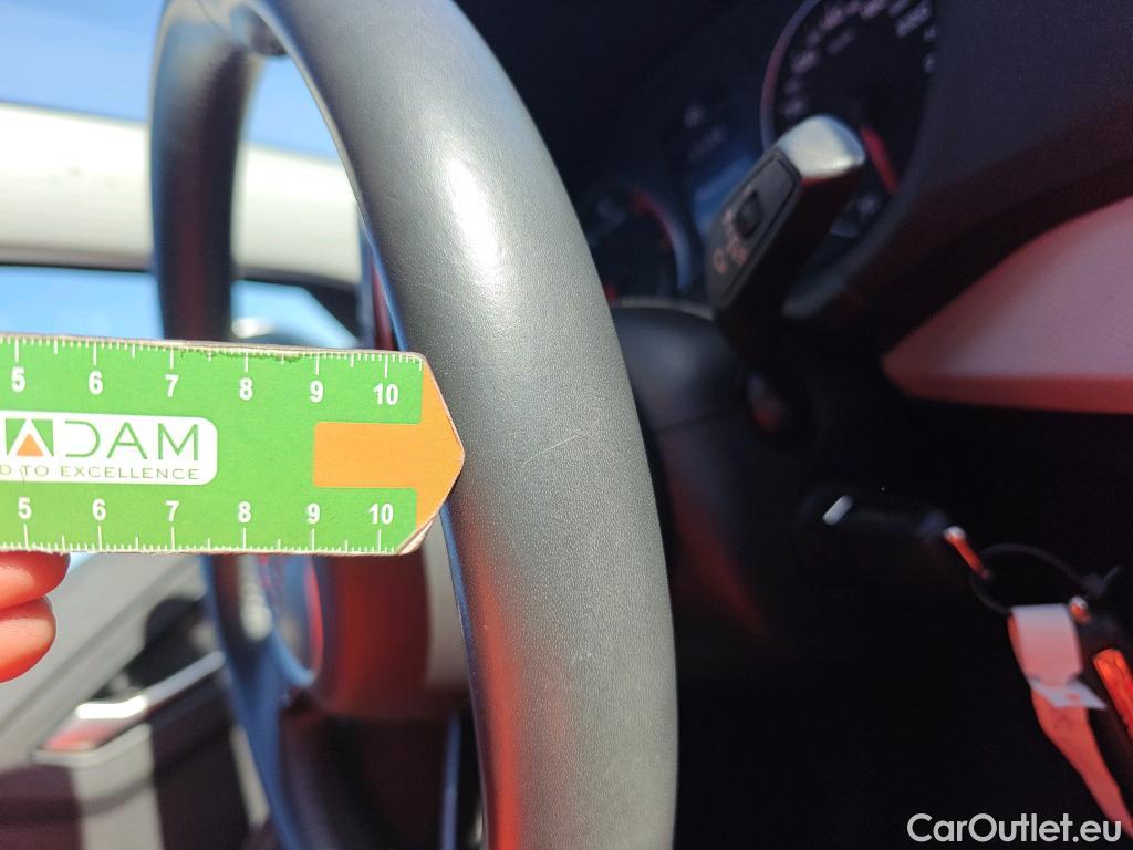  Audi  Q2 AUDI  / 2016 / 5P / todoterreno Design 35 TDI 110kW (150CV) #23