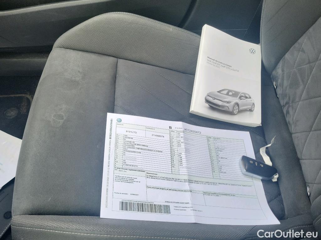  Volkswagen  Golf  VOLKSWAGEN / 2020 / 5P / berlina con portón Life 1.0 TSI 81kW (110CV) #2