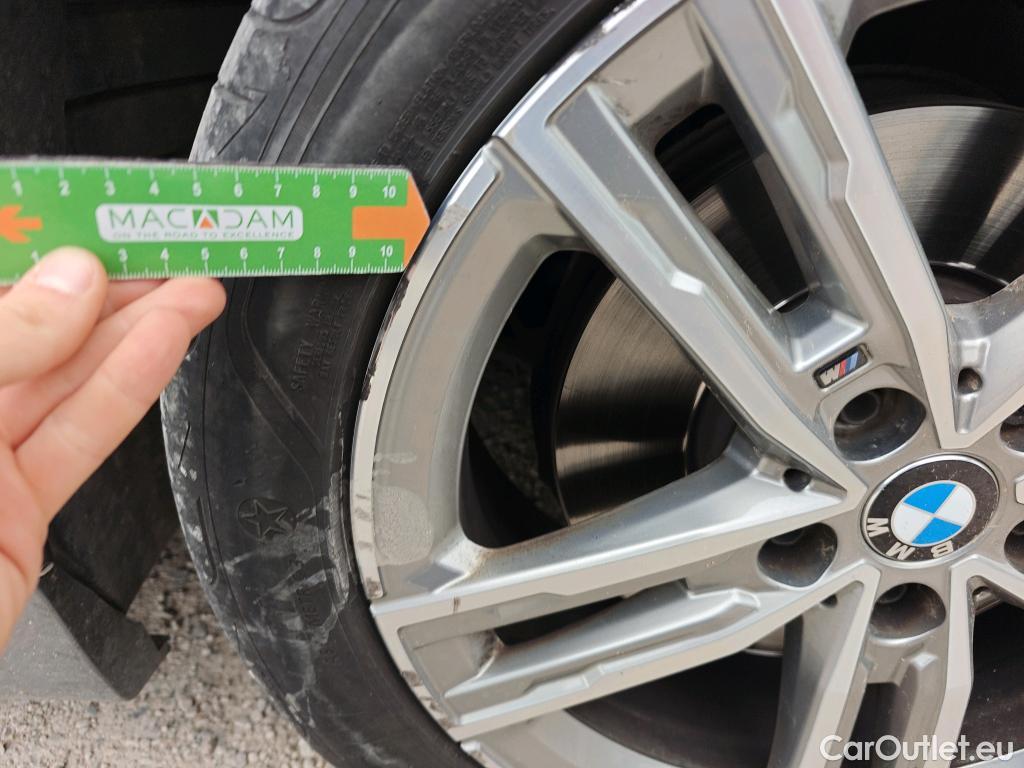  Bmw  Serie 1 BMW  / 2019 / 5P / berlina con portón 118i #6