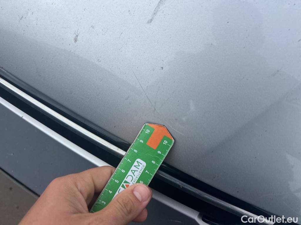  Volkswagen  Golf  VOLKSWAGEN / 2020 / 5P / familiar Life 2.0 TDI 85kW (115CV) Variant #11