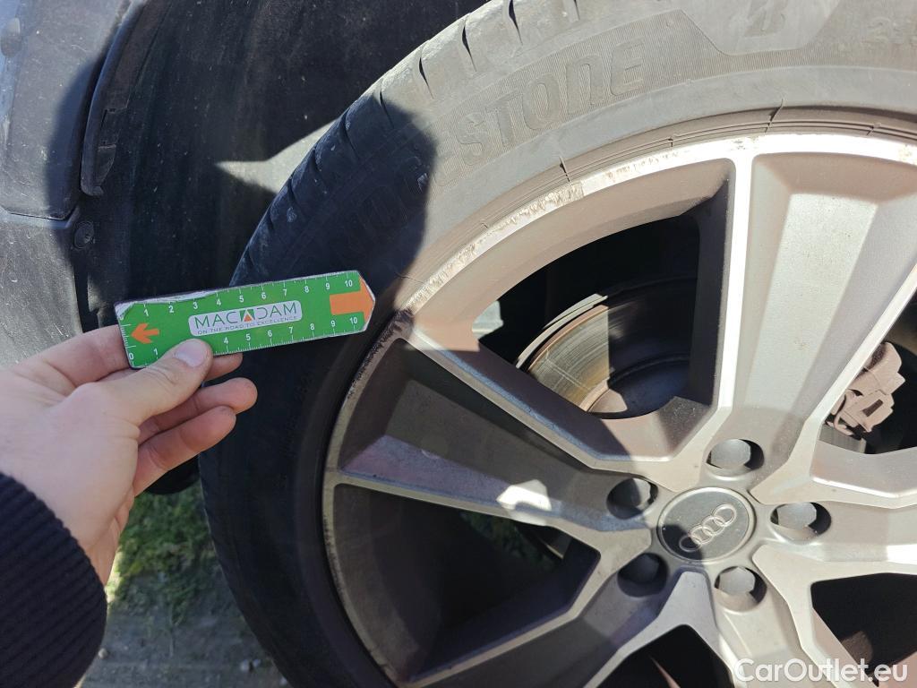  Audi  Q2 AUDI  / 2016 / 5P / todoterreno Design 35 TDI 110kW (150CV) #6