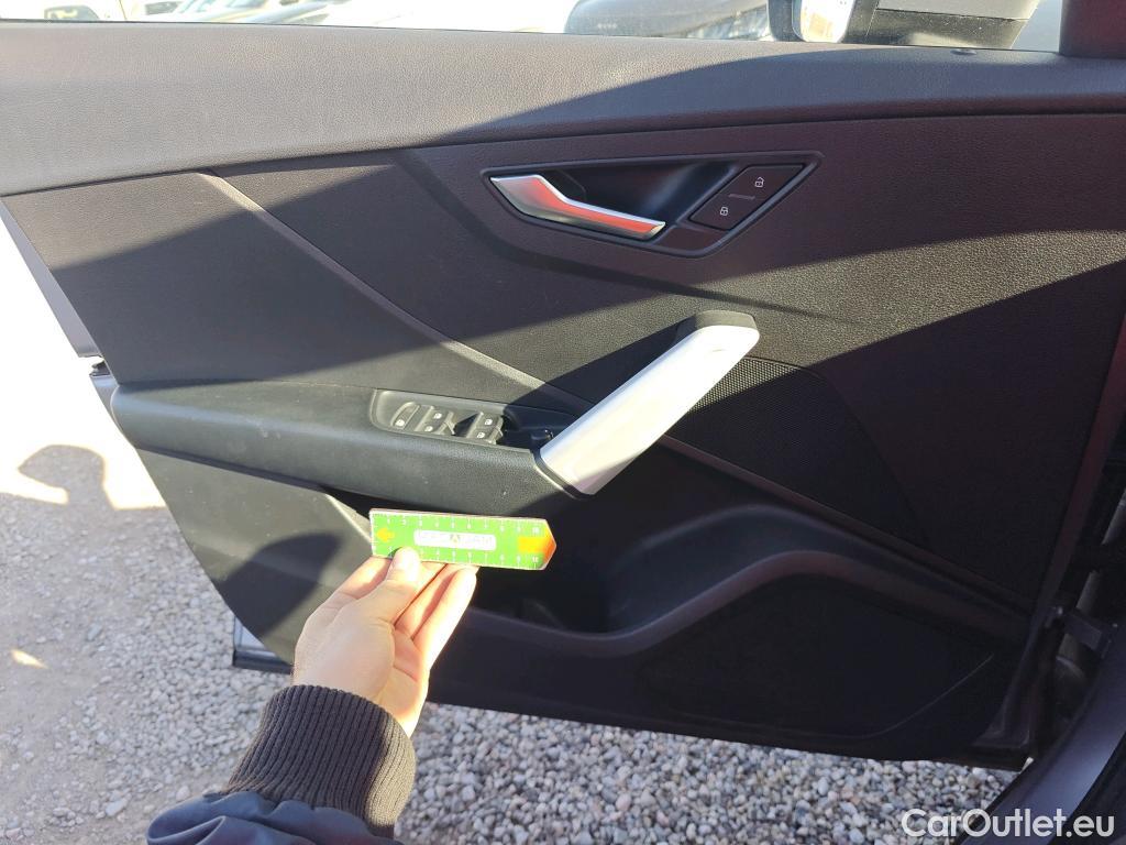  Audi  Q2 AUDI  / 2016 / 5P / todoterreno Design 35 TDI 110kW (150CV) #16