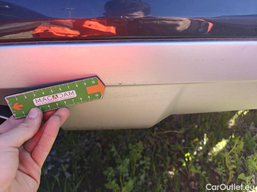  Audi  Q2 AUDI  / 2016 / 5P / todoterreno Design 35 TDI 110kW (150CV) #37