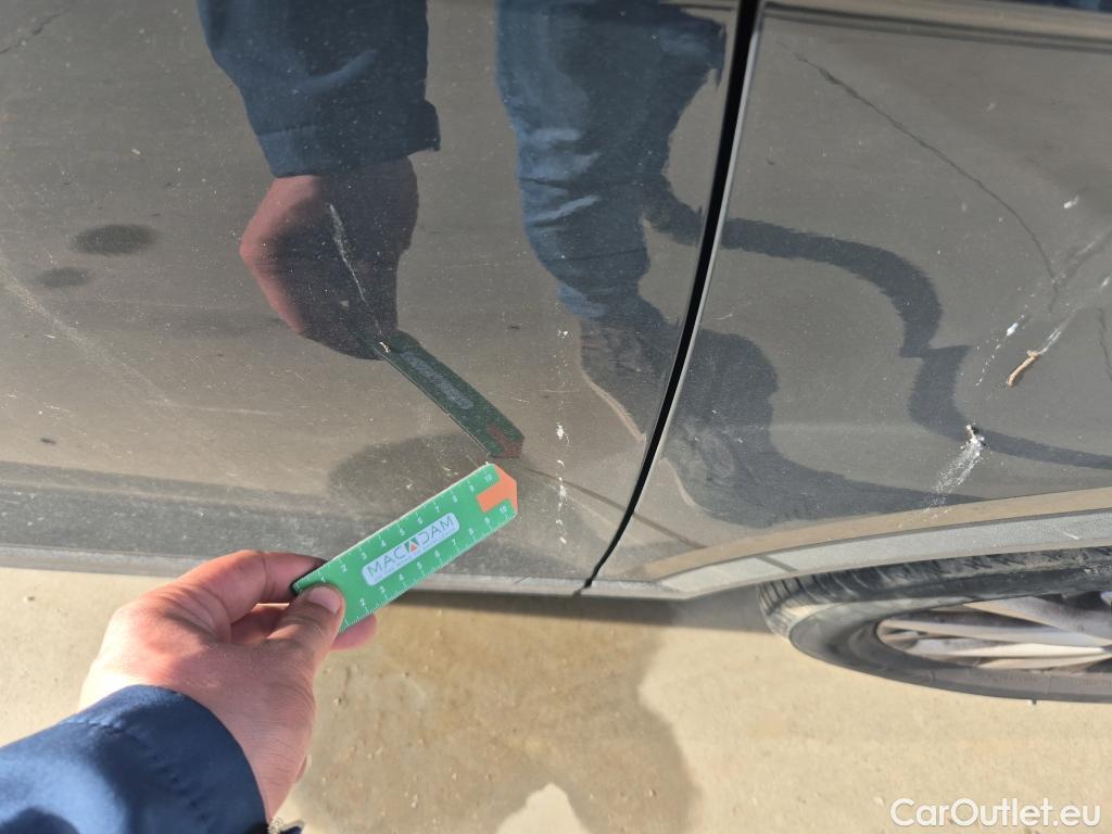  Volkswagen  T-ROC VOLKSWAGEN  / 2017 / 5P / todoterreno Edition 1.0 TSI 81kW (110CV) #9