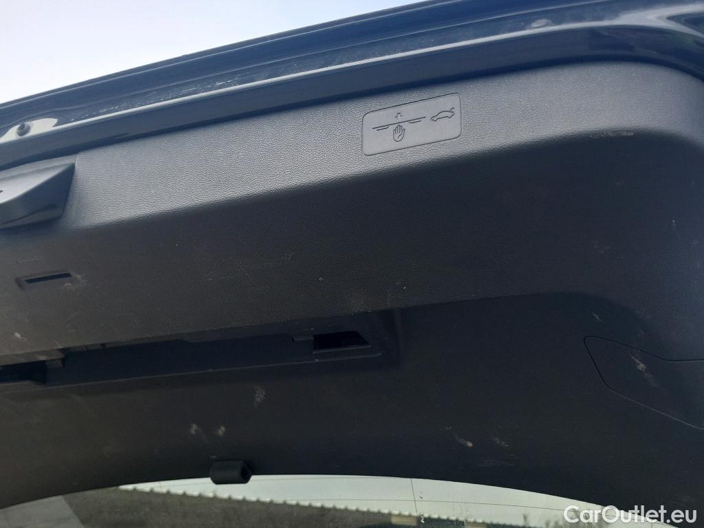  Volkswagen  Golf  VOLKSWAGEN / 2020 / 5P / berlina con portón Life 1.0 TSI 81kW (110CV) #7