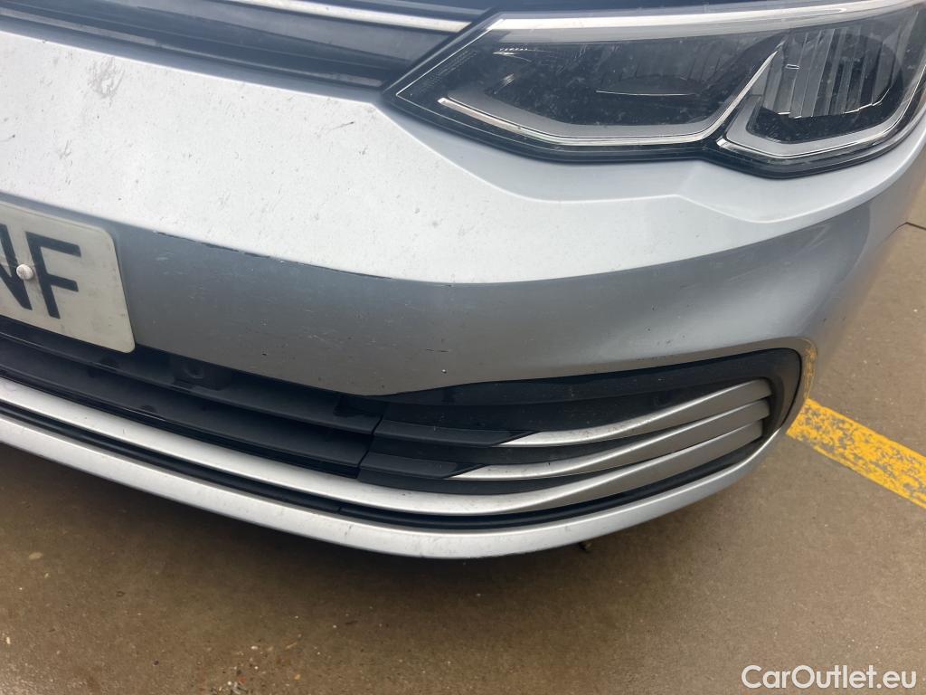  Volkswagen  Golf  VOLKSWAGEN / 2020 / 5P / familiar Life 2.0 TDI 85kW (115CV) Variant #36