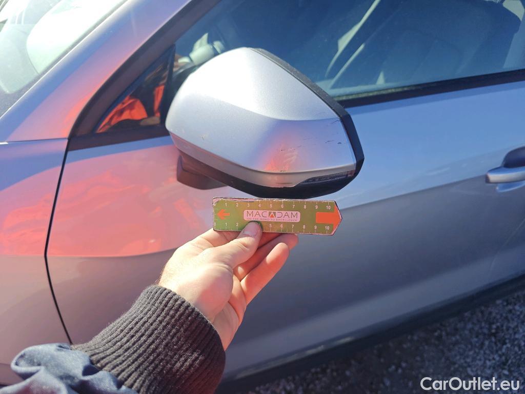  Audi  Q2 AUDI  / 2016 / 5P / todoterreno Design 35 TDI 110kW (150CV) #7