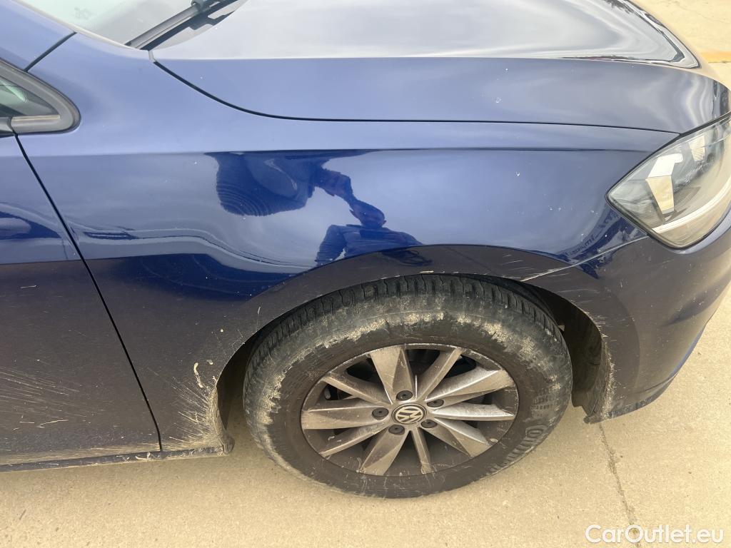  Volkswagen  Golf  VOLKSWAGEN / 2016 / 5P / berlina con portón Ready2Go 1.0 TSI 85kW (115CV) #9