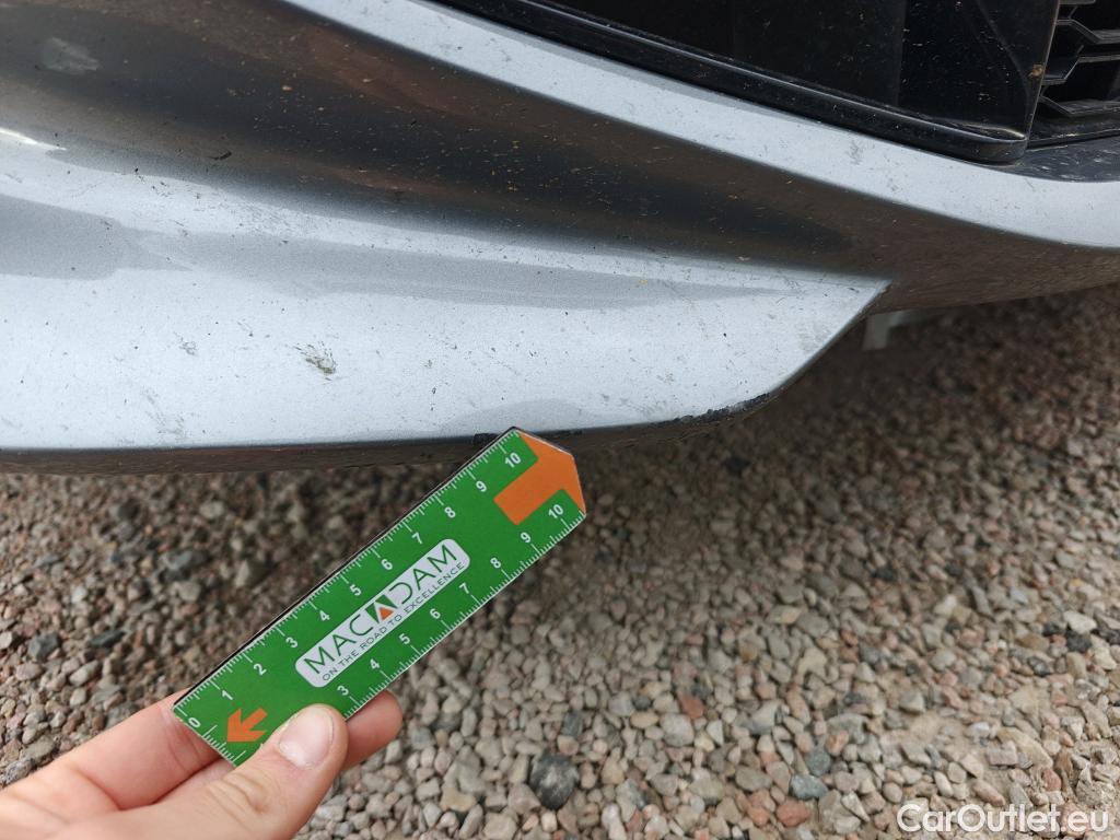  Bmw  Serie 1 BMW  / 2019 / 5P / berlina con portón 118i #13