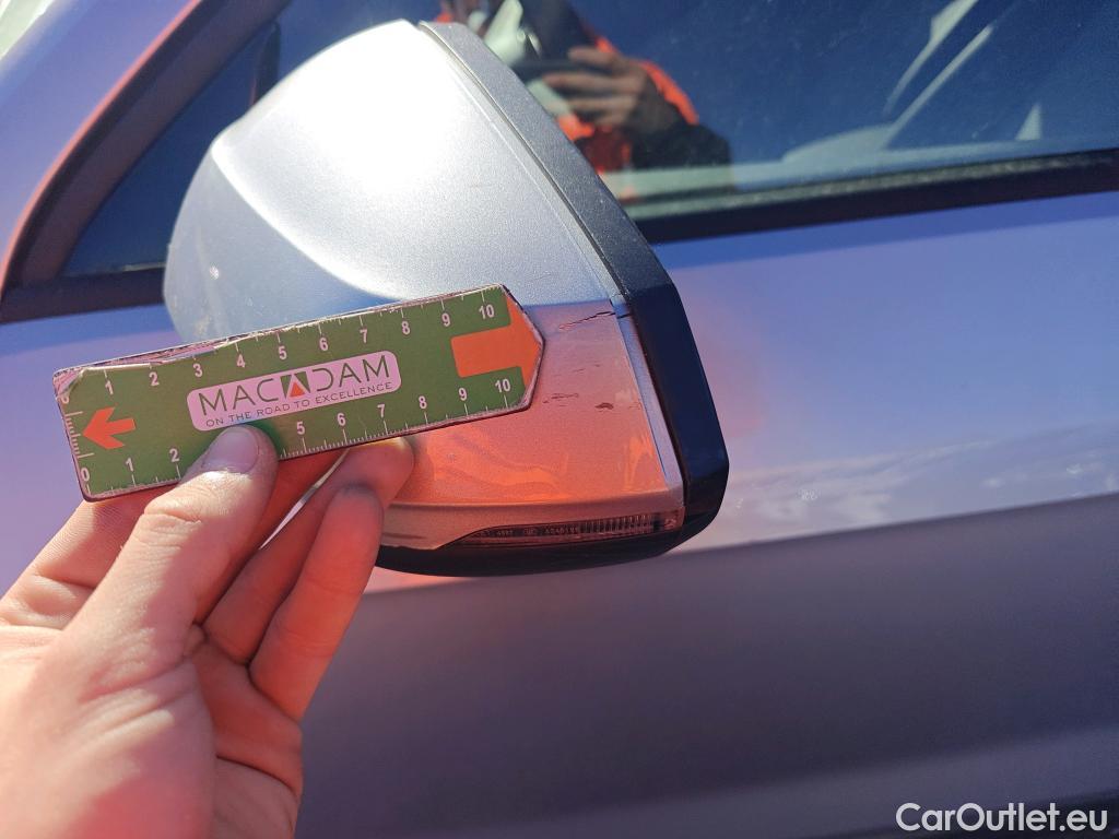  Audi  Q2 AUDI  / 2016 / 5P / todoterreno Design 35 TDI 110kW (150CV) #8