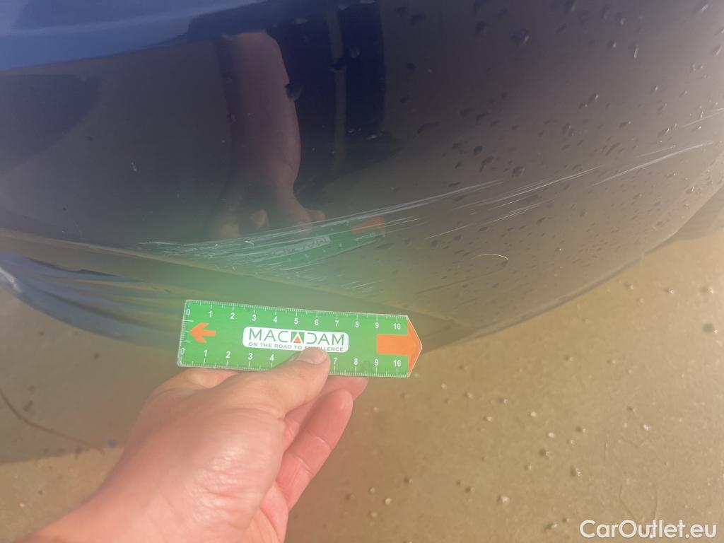  Volkswagen  Golf  VOLKSWAGEN / 2020 / 5P / berlina con portón Life 2.0 TDI 85kW (115CV) #18