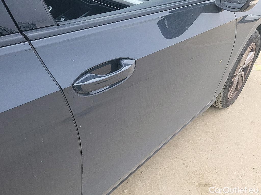  Volkswagen  Golf  VOLKSWAGEN / 2020 / 5P / berlina con portón Life 1.0 TSI 81kW (110CV) #5