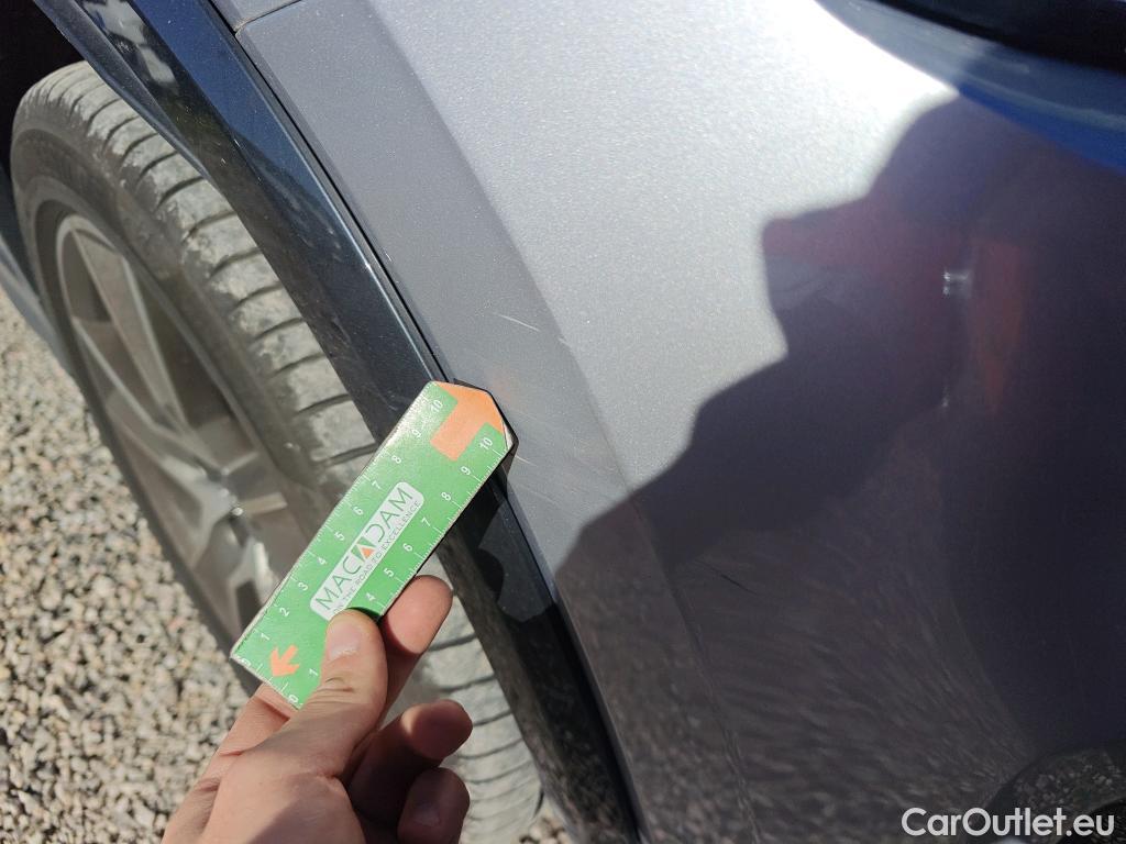  Audi  Q2 AUDI  / 2016 / 5P / todoterreno Design 35 TDI 110kW (150CV) #41