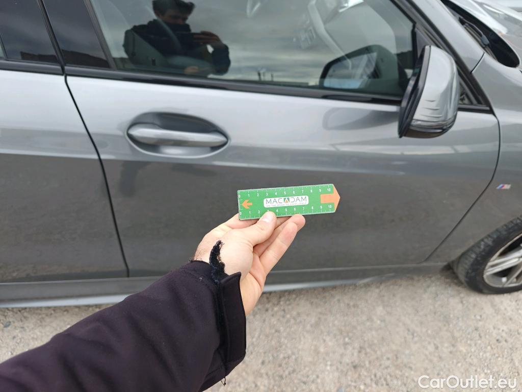  Bmw  Serie 1 BMW  / 2019 / 5P / berlina con portón 118i #33