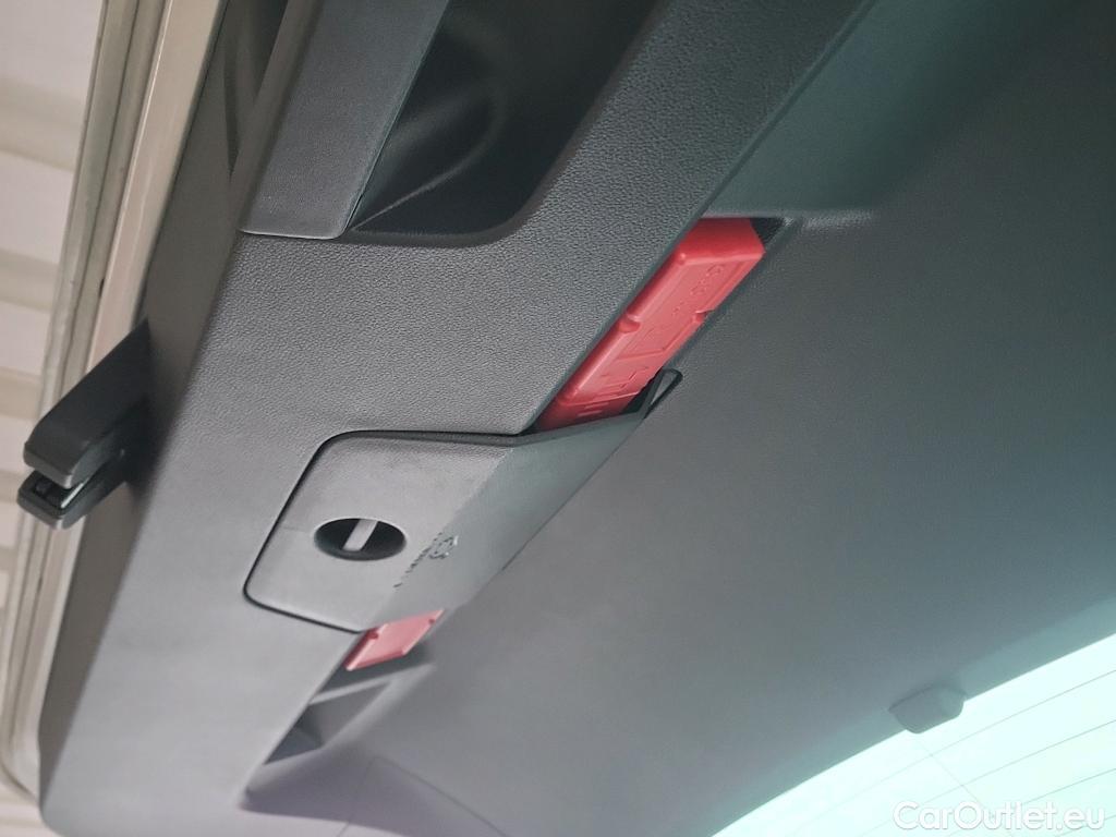  Volkswagen  Tiguan VOLKSWAGEN  / 2020 / 5P / todoterreno Life 2.0 TDI 110kW (150CV) #1