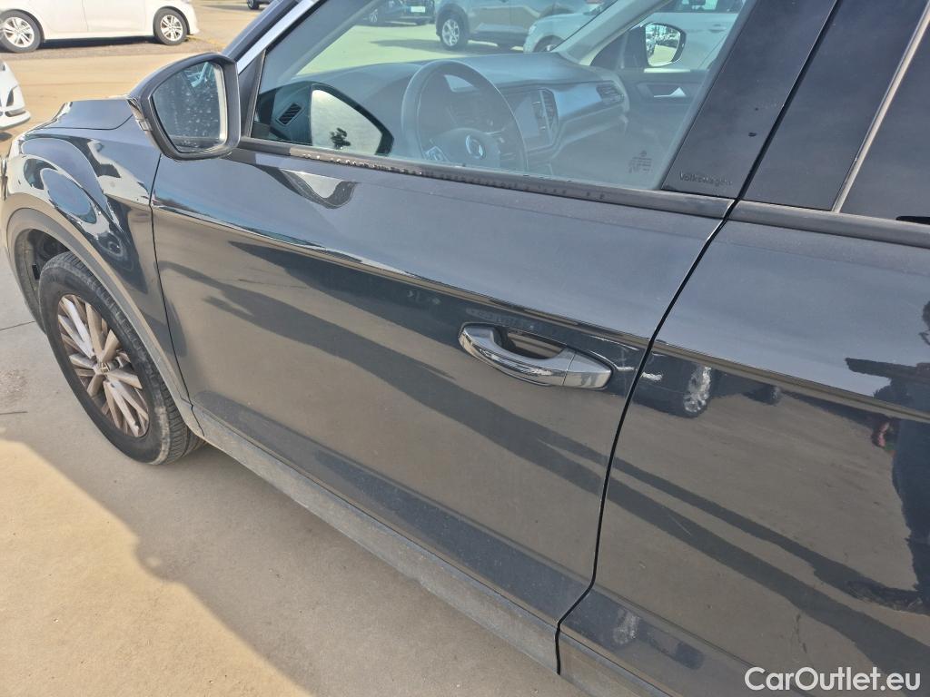  Volkswagen  T-ROC VOLKSWAGEN  / 2017 / 5P / todoterreno Edition 1.0 TSI 81kW (110CV) #20
