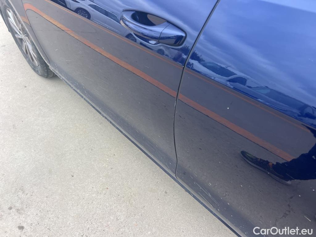  Volkswagen  Golf  VOLKSWAGEN / 2016 / 5P / berlina con portón Ready2Go 1.0 TSI 85kW (115CV) #3