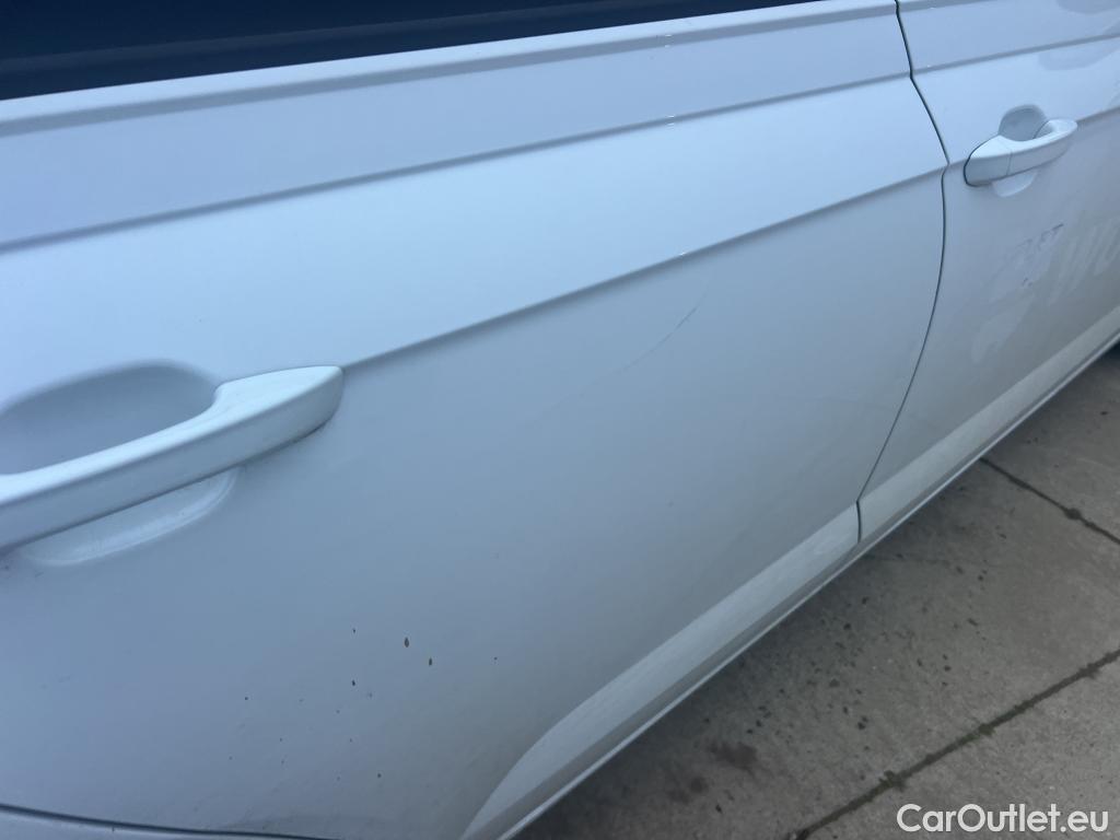  Volkswagen  Polo VOLKSWAGEN  / 2021 / 5P / berlina con portón Life 1.0 TSI 70kW (95CV) #13