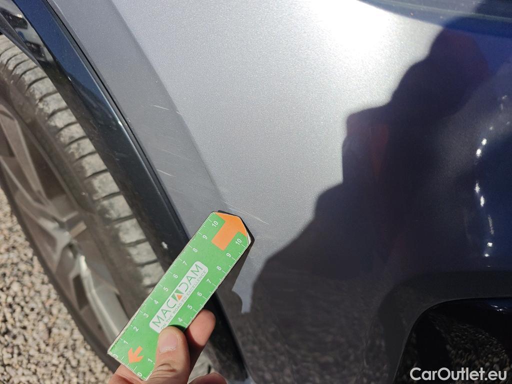  Audi  Q2 AUDI  / 2016 / 5P / todoterreno Design 35 TDI 110kW (150CV) #40