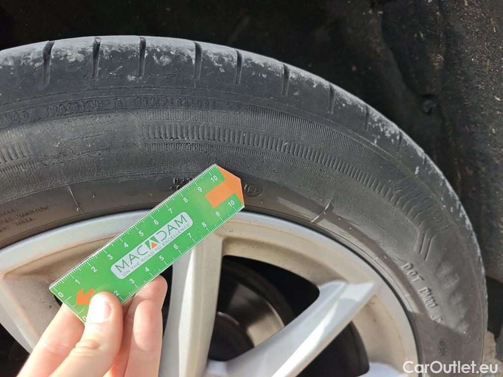  Bmw  X1 BMW  / 2019 / 5P / todoterreno sDrive16d Business #16