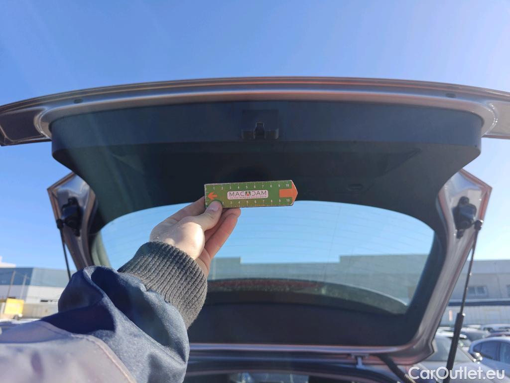  Audi  Q2 AUDI  / 2016 / 5P / todoterreno Design 35 TDI 110kW (150CV) #13