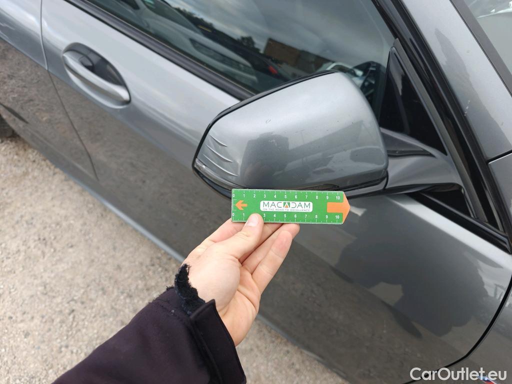  Bmw  Serie 1 BMW  / 2019 / 5P / berlina con portón 118i #35