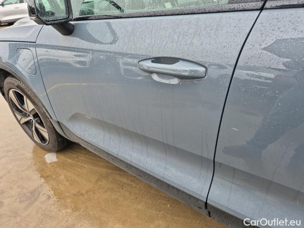  Volvo  XC 40 VOLVO XC40 / 2017 / 5P / todoterreno 1.5 T4 Twin Recharge R-Design Auto #18