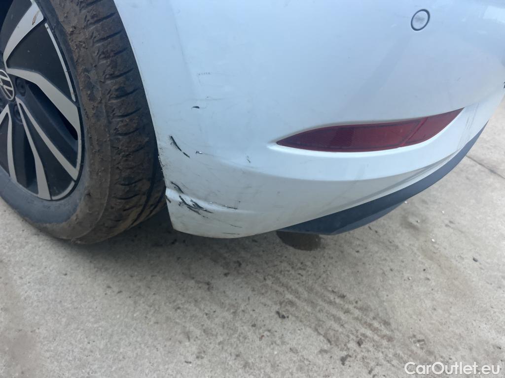  Volkswagen  Polo VOLKSWAGEN  / 2021 / 5P / berlina con portón Life 1.0 TSI 70kW (95CV) #24