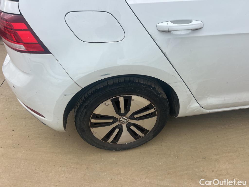  Volkswagen  Golf  VOLKSWAGEN / 2016 / 5P / berlina con portón e-ePower 110 kW (136CV) #1